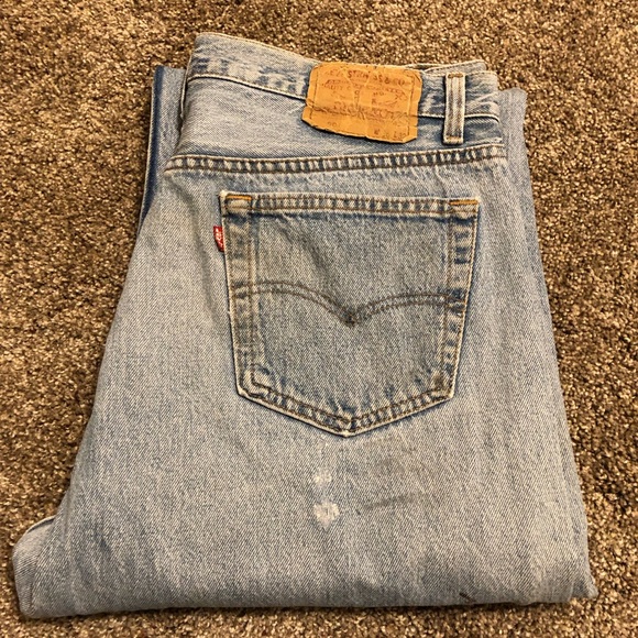 VINTAGE 1980s Levi’s 501 36x32 DISTRESSED DENIM JEANS MADE IN USA! READ!!! - Picture 4 of 11